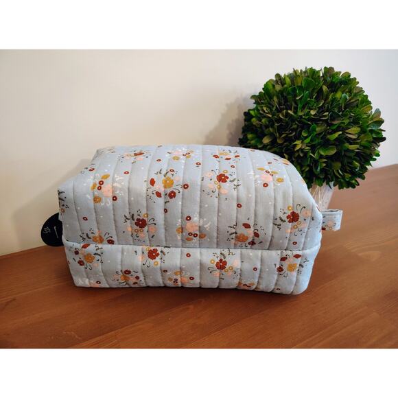 NEW Personalized / Quilted/ Handmade BOXY BAG! Cornflowers - Picture 10 of 13